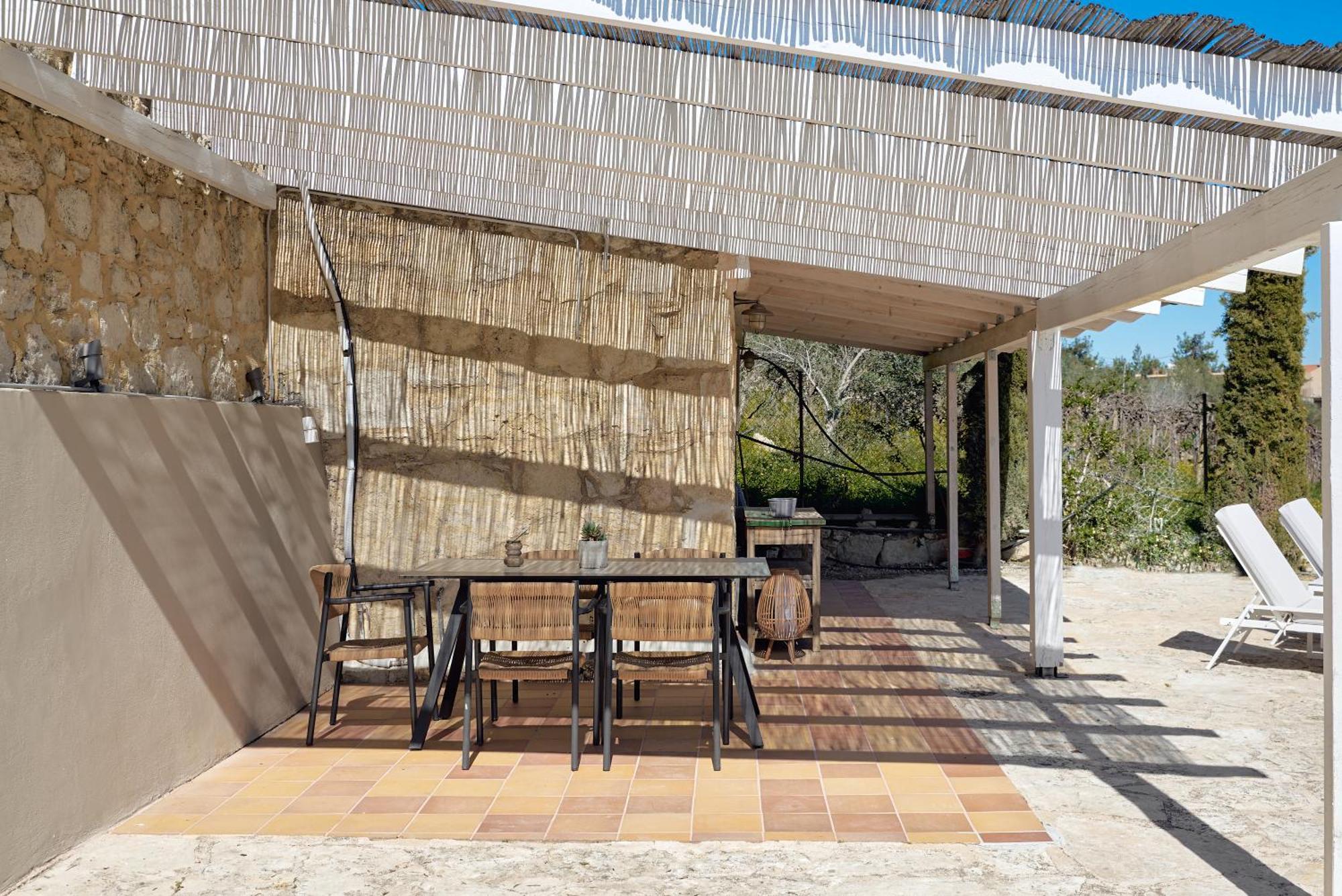 The Olive Grove With Swimming Pool And Breakfast