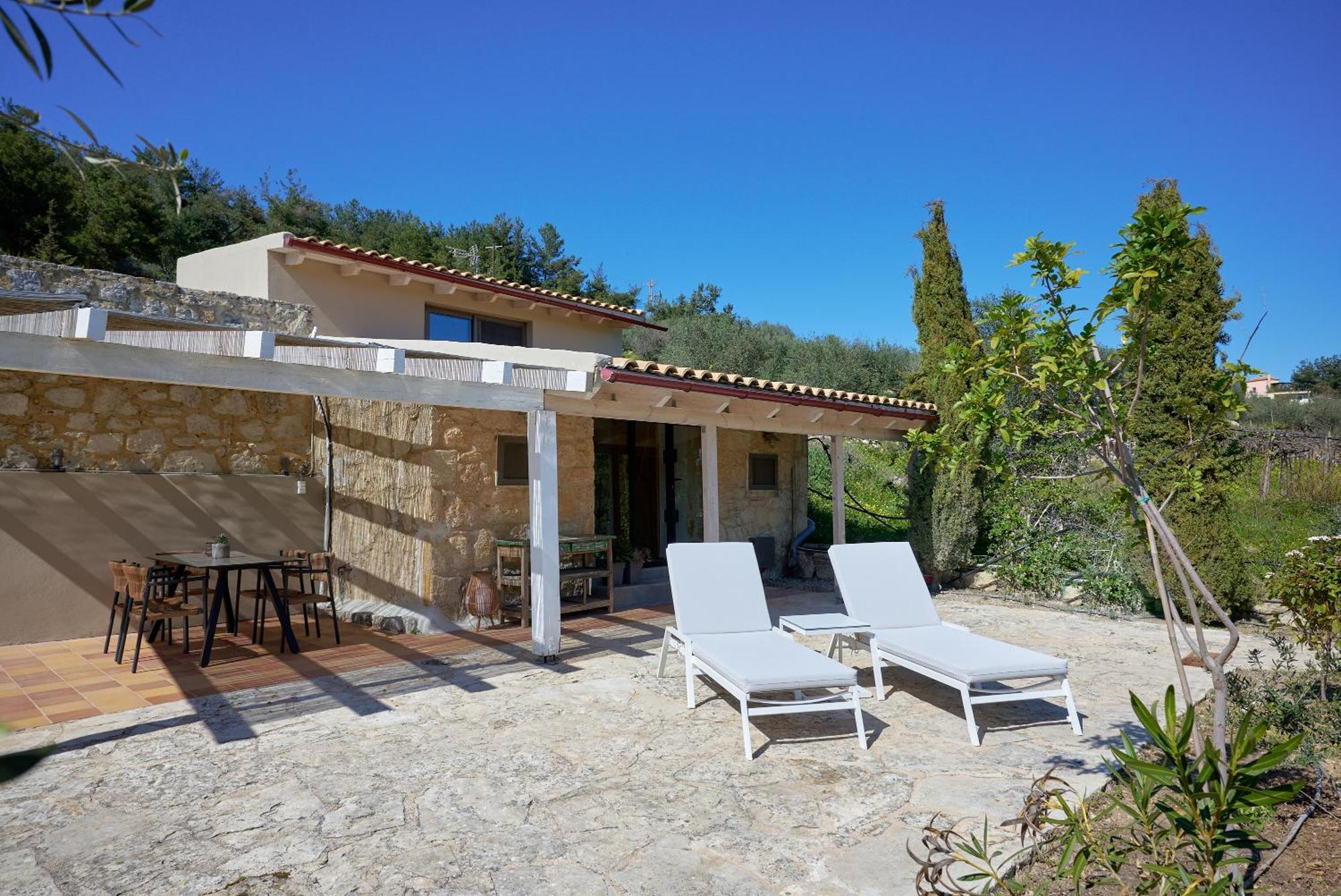 The Olive Grove With Swimming Pool And Breakfast *