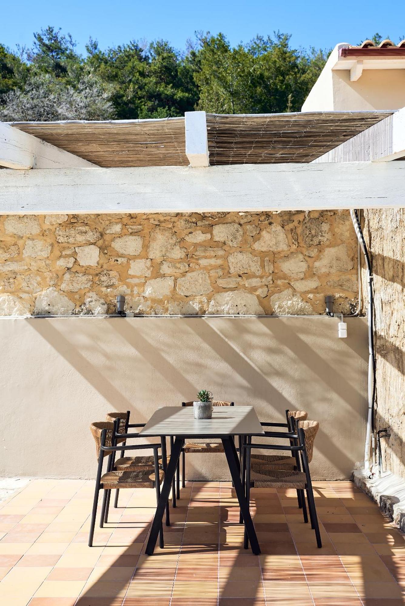 Hébergement de vacances The Olive Grove With Swimming Pool And Breakfast *